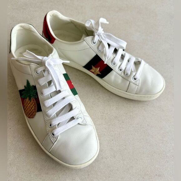 Gucci White Leather Embroidered Ladybug And Pineapple Ace Sneakers Size 36.5 - Picture 5 of 15